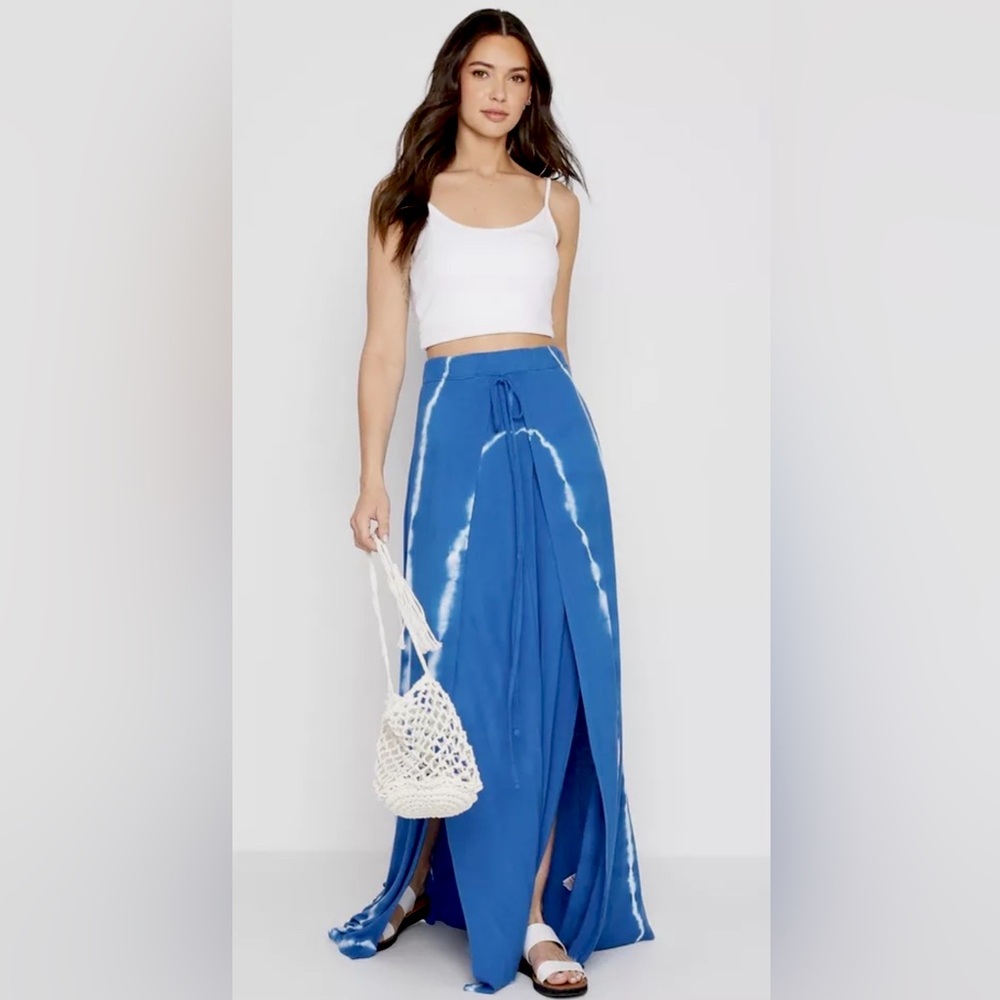 (SOLD) Tall tie dye maxi skirt